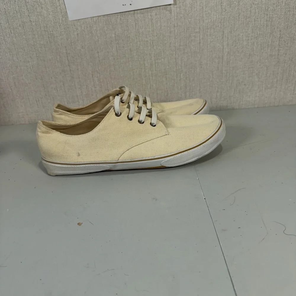 Casual Cream‎ Canvas Sneakers