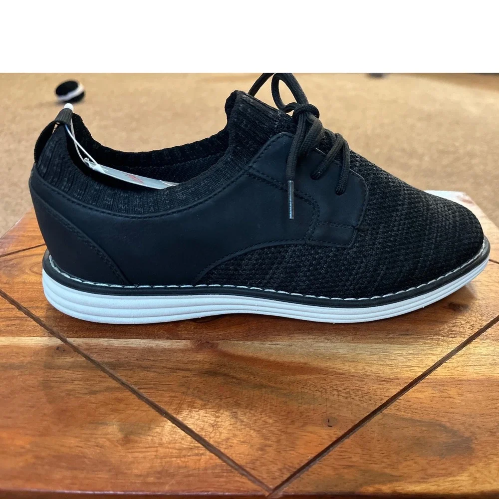 Cat & Jack Kids Black Knit Hybrid Dress Oxford Sneakers‎ Size 4  (Big boy) NEW