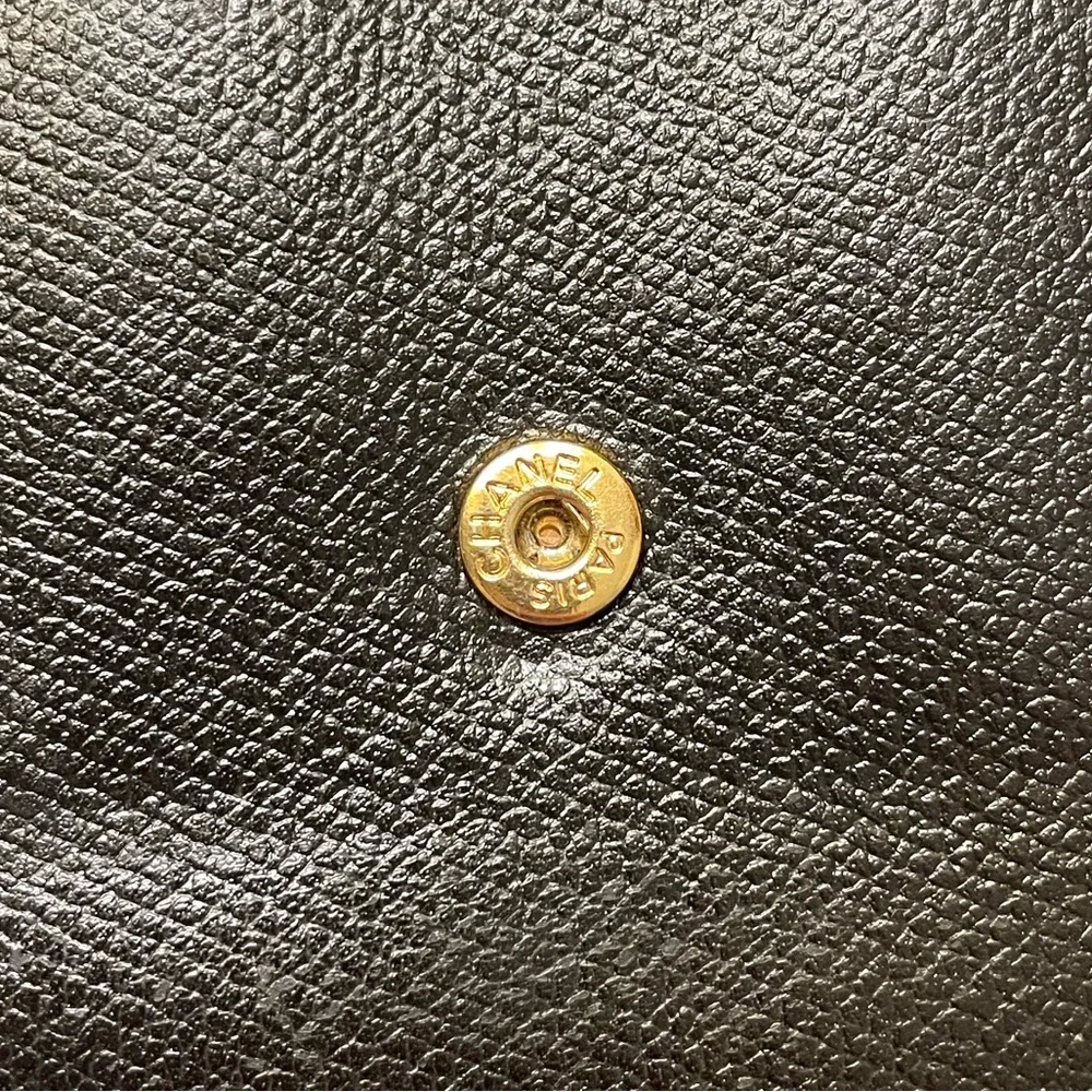 CHANEL serial purse