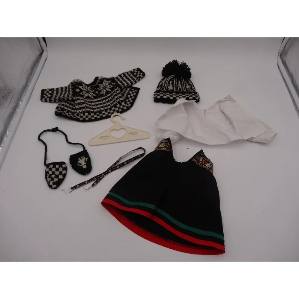 American Girl Kirsten's Winter Woolens Skirt Sweater Hat Mitten Ribbon Hanger To