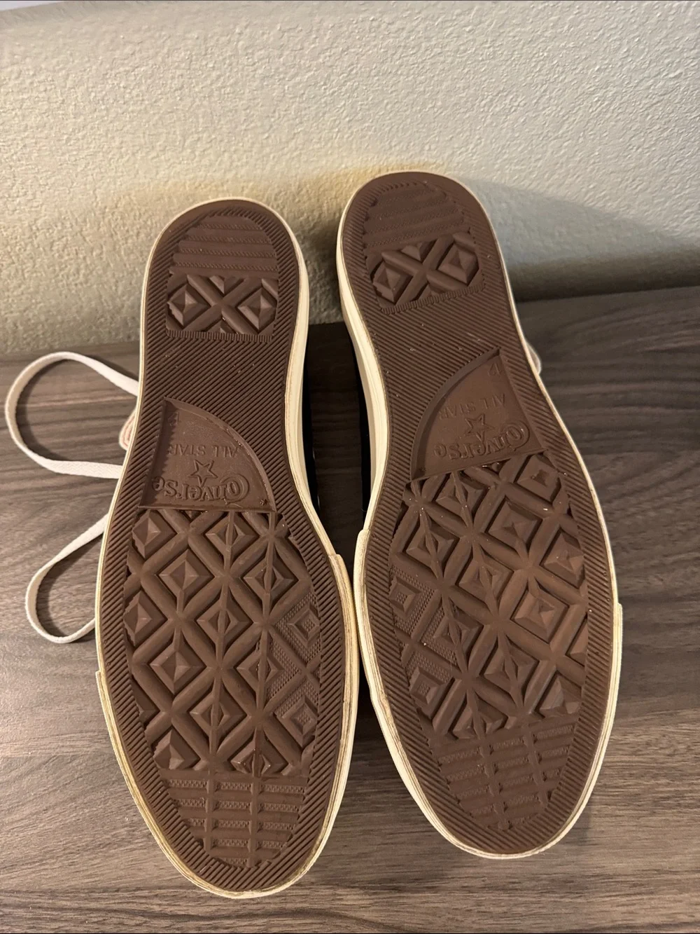 Converse preowned 14