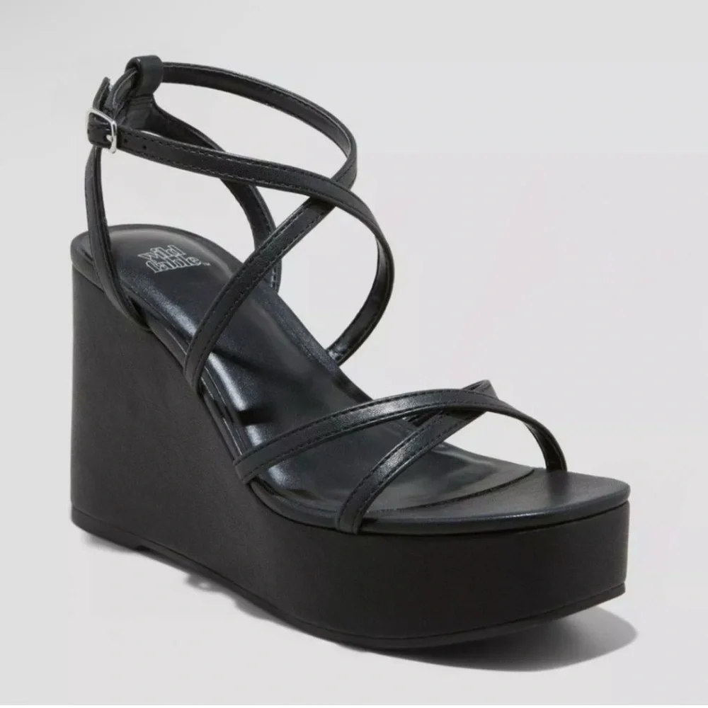 Wild Fable Black Strappy Wedge Sandals