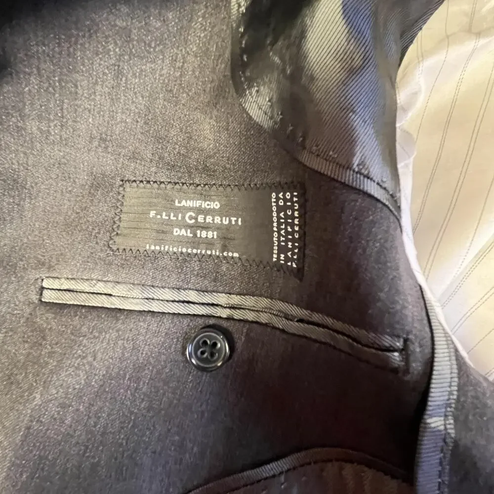 Banana Republic republic vent
