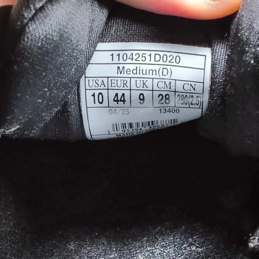 Brooks Beast GTS 24 Mens 10 D Running Shoes Black Black 1104251D020  Comfort