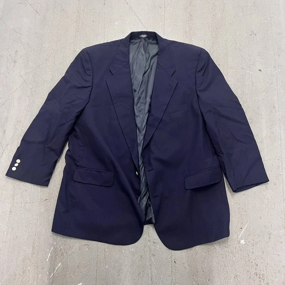 Burberrys Navy Blue 100% Wool Blazer Gold Crest Buttons 2 Button Jacket‎ 44R–46R