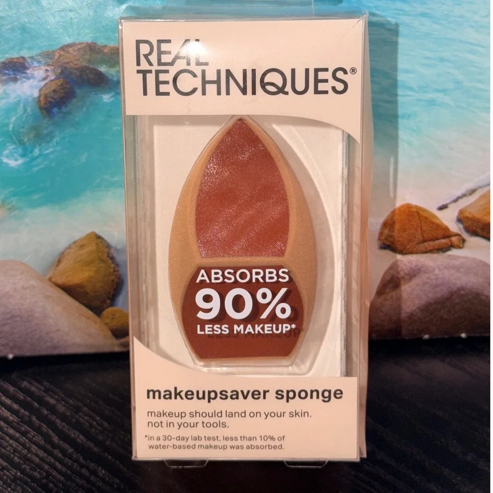 Real Techniques Makeup Saver Sponge Fingerprint Tech Latex Free Tan NIB