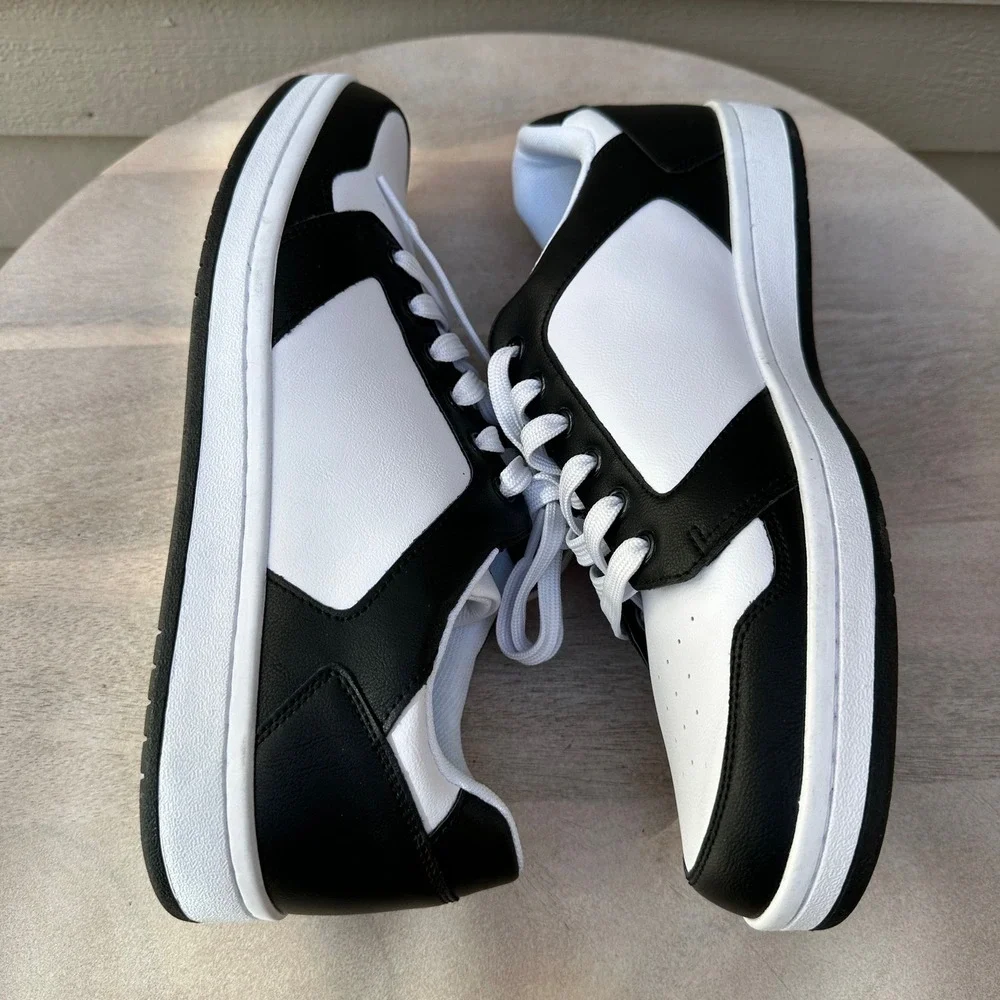 Guess mens details