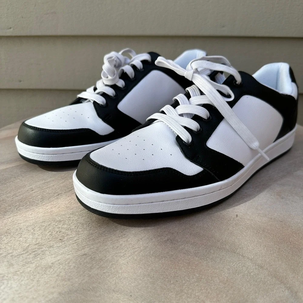 Guess versatile material skater