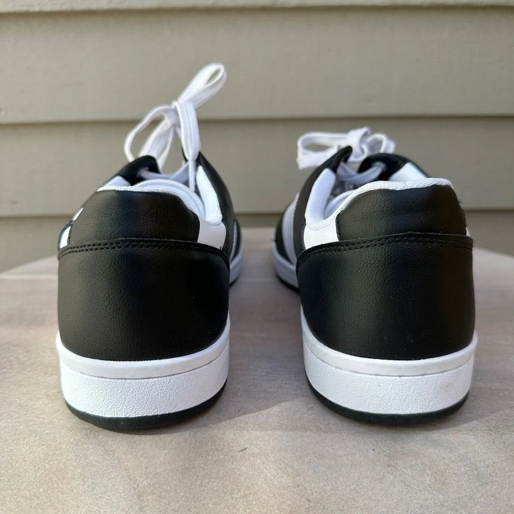 Guess closure sporty