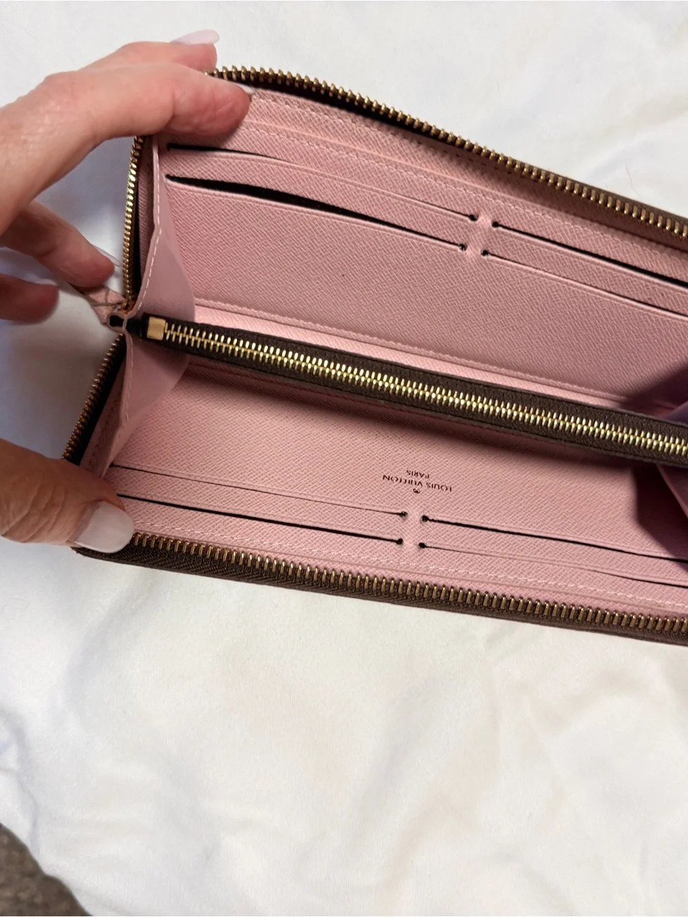 Louis Vuitton monogram gold dark