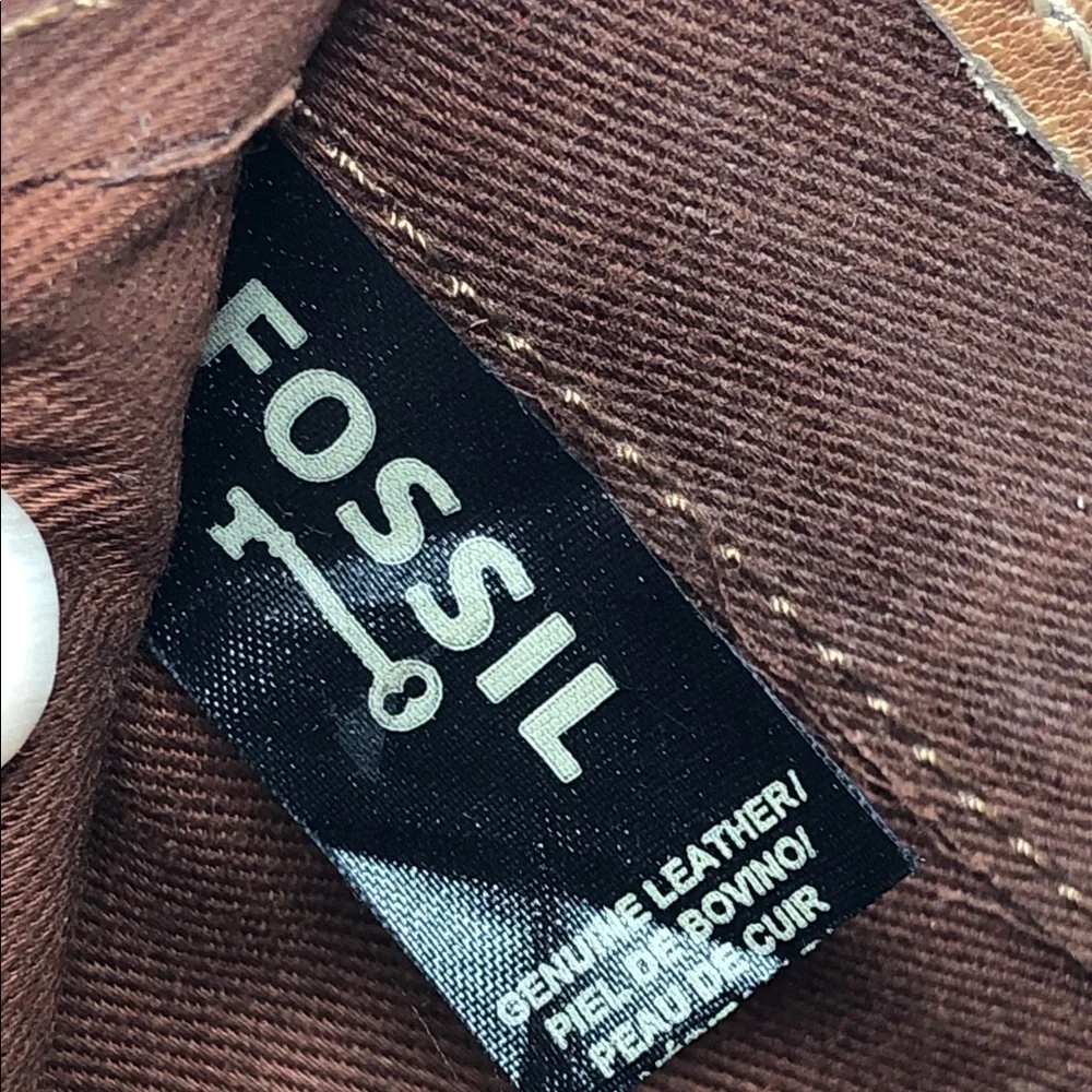 Fossil approx genuine
