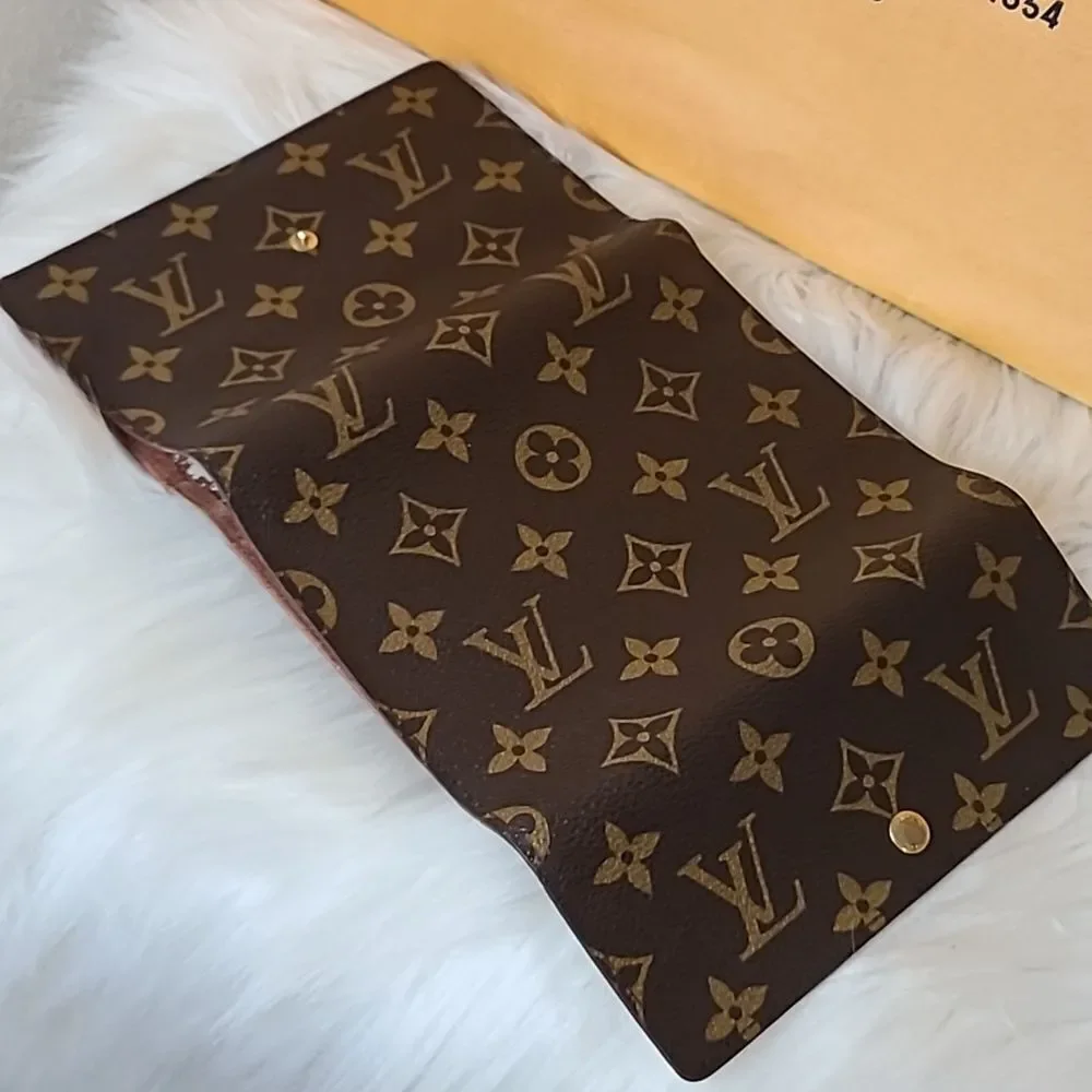 Louis Vuitton preloved louis