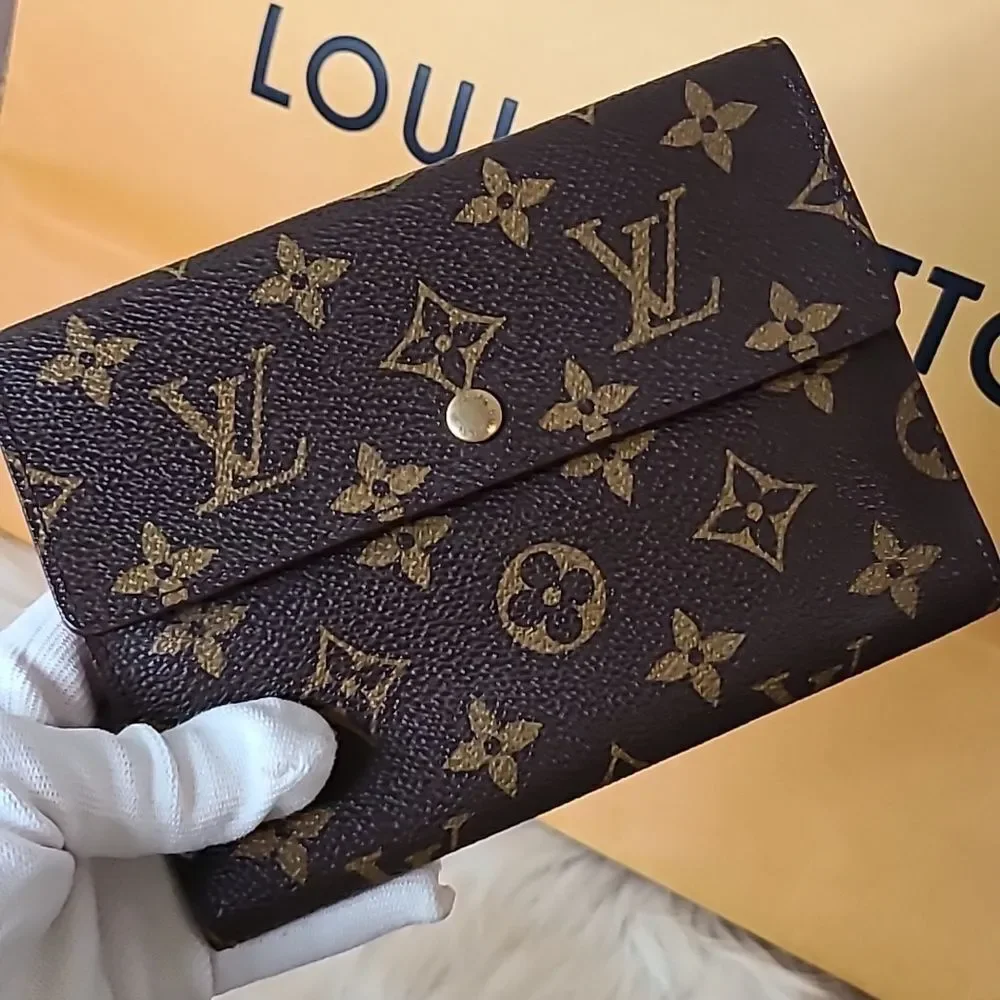 Louis Vuitton preloved louis