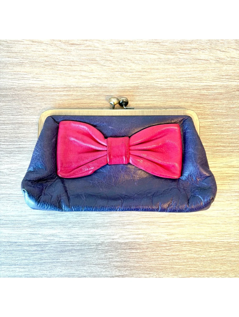 Vintage Antoni & Alison Leather Bow Clutch Wallet Kiss Lock Coin Purse Retro 80s