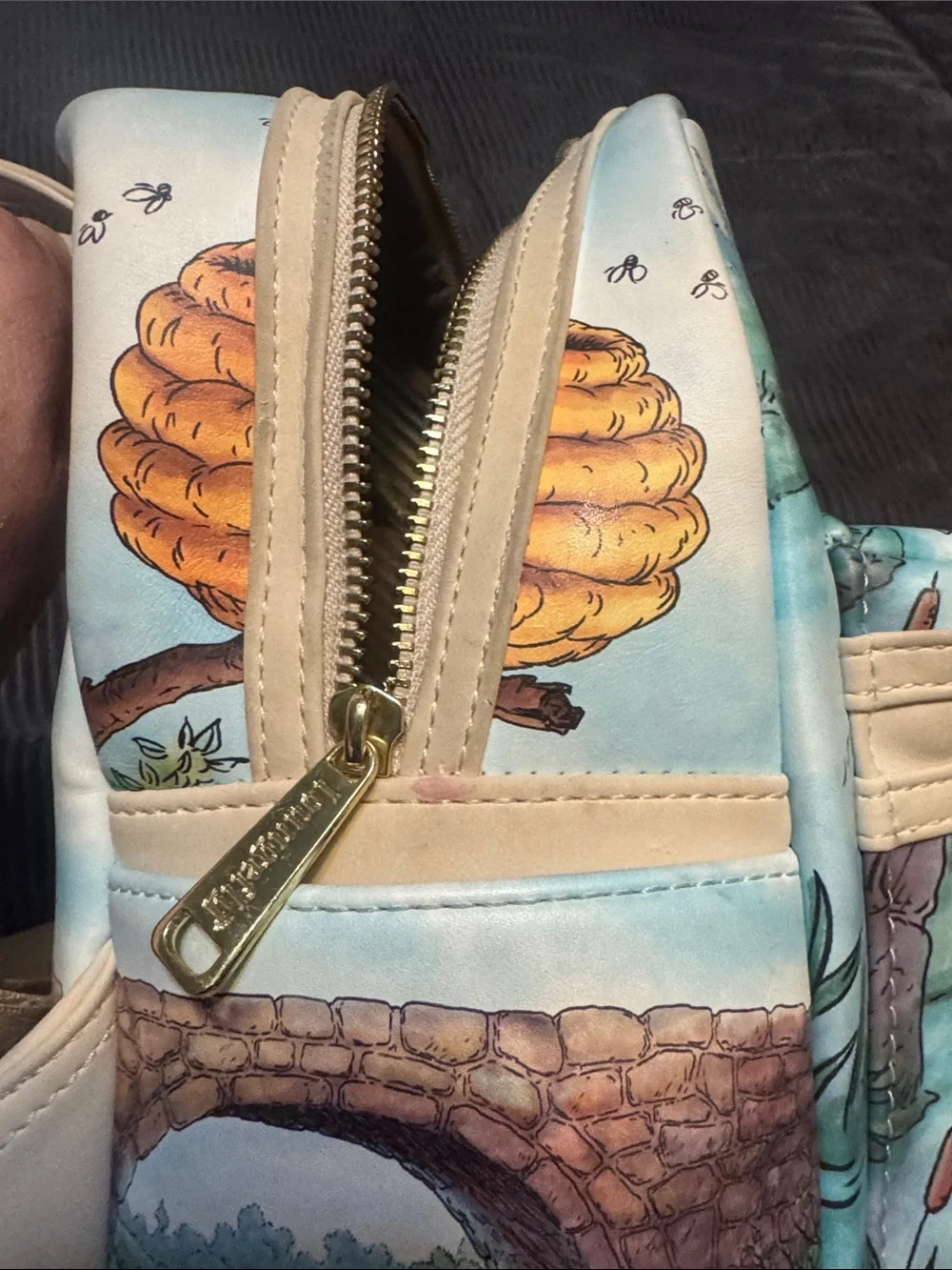 Loungefly winnie front