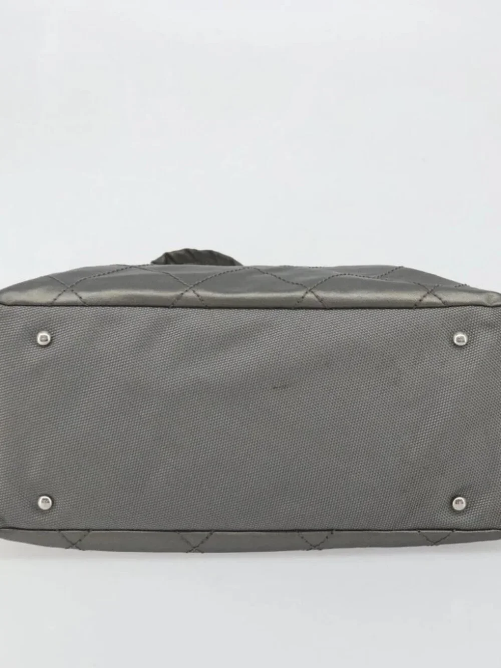 CHANEL brand	chanel color	gray