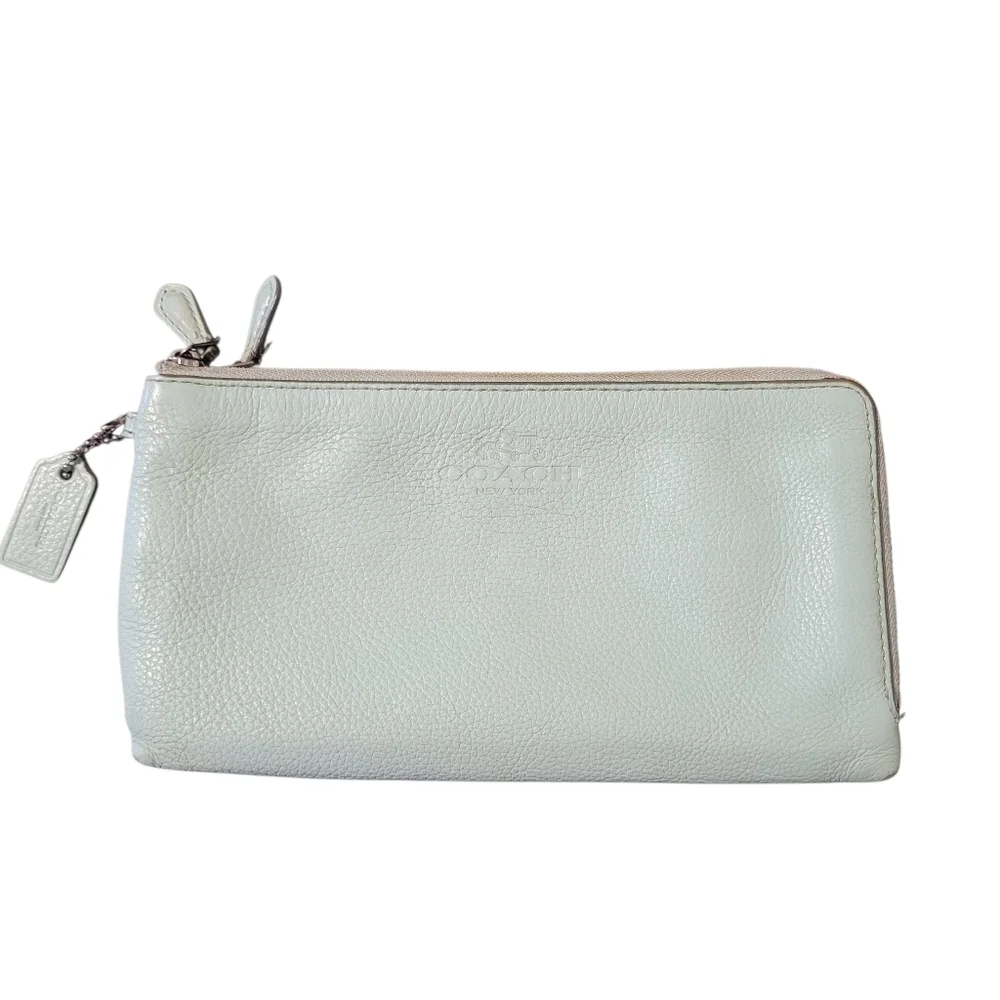 Coach Pebbled Laether Double Zip Wallet Pastel Mint Green