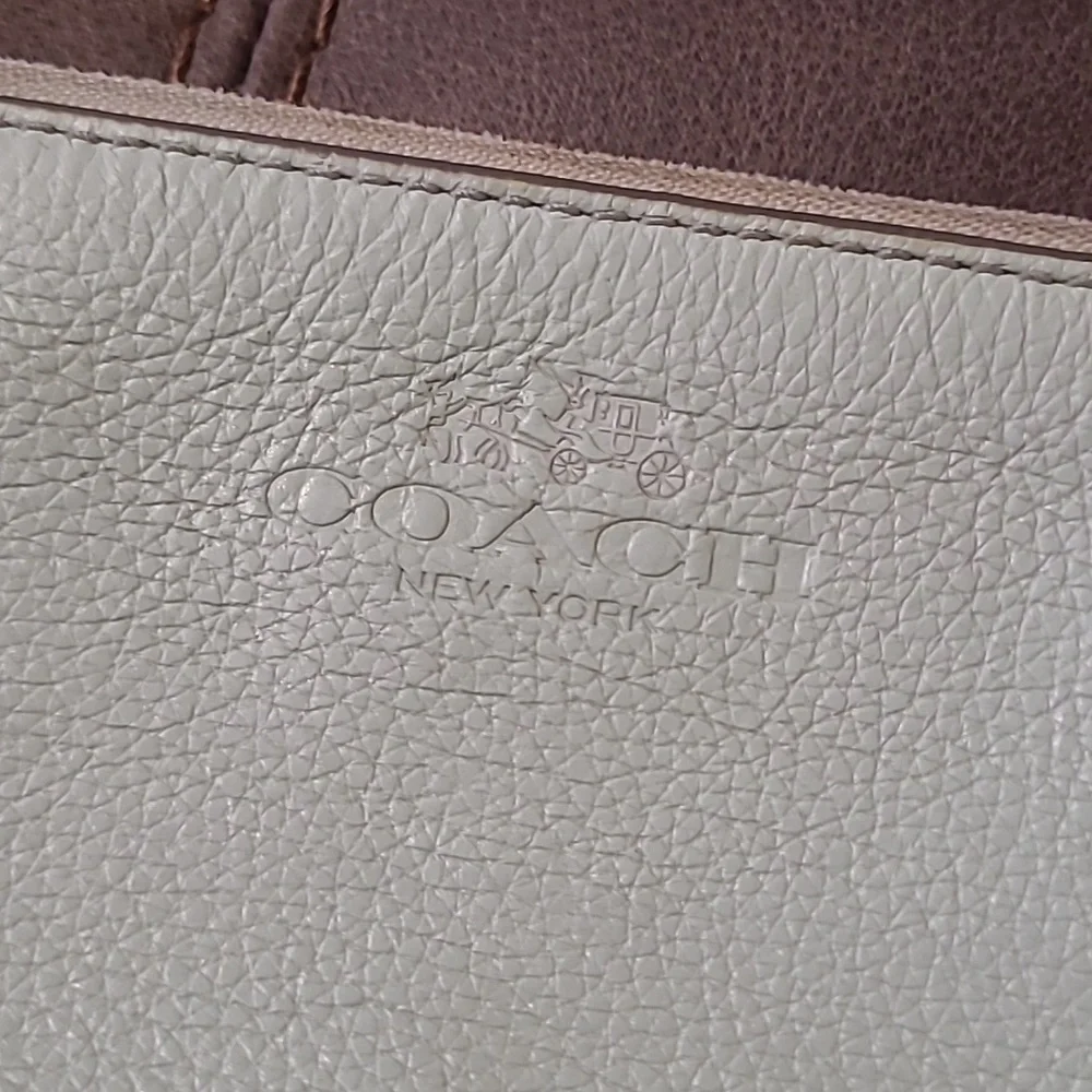 Coach ☆pre loved