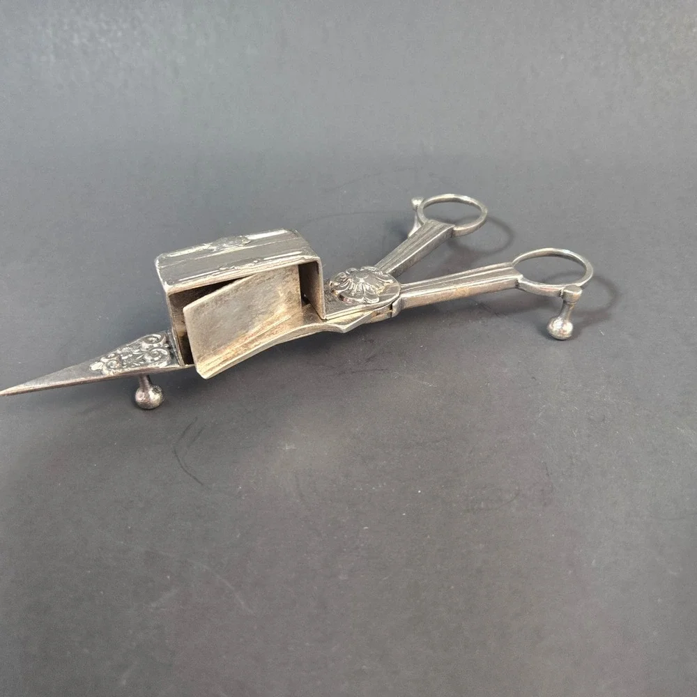 N/A antique silver