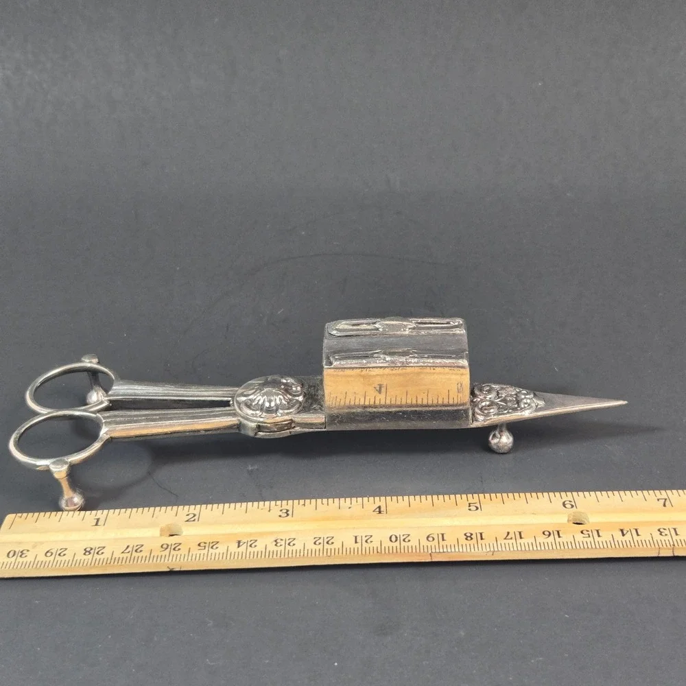 N/A antique silver