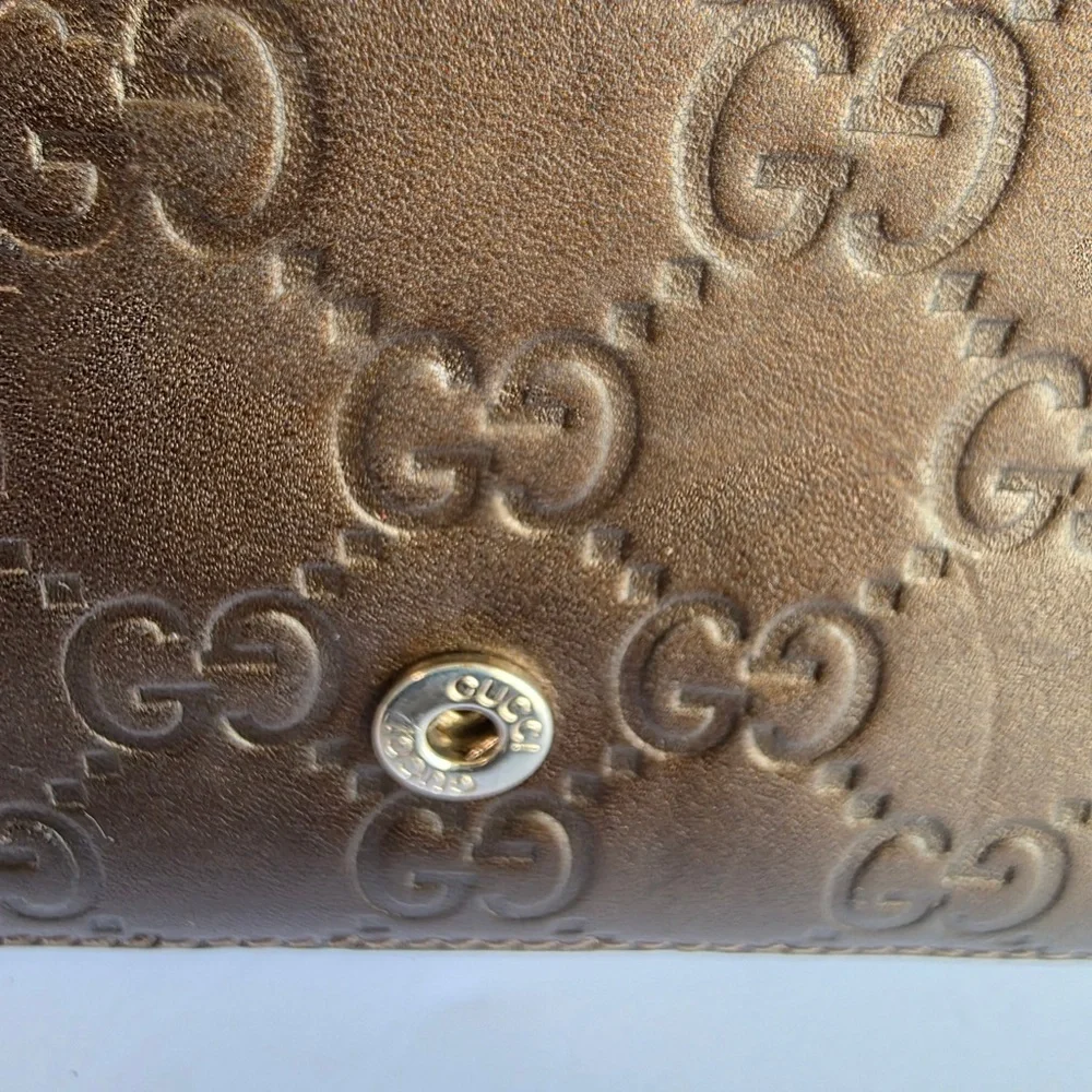 Gucci wallet purse