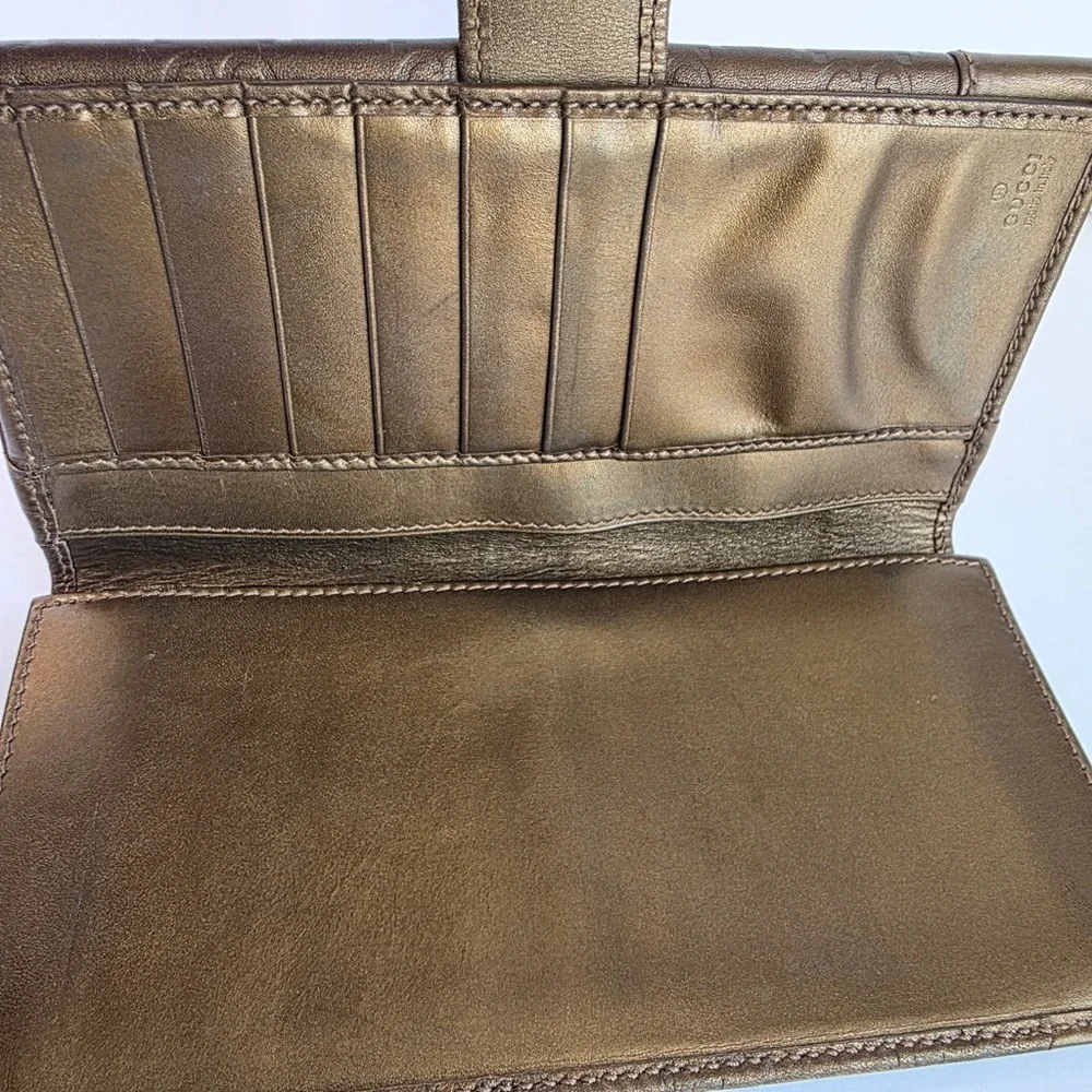 Gucci wallet purse