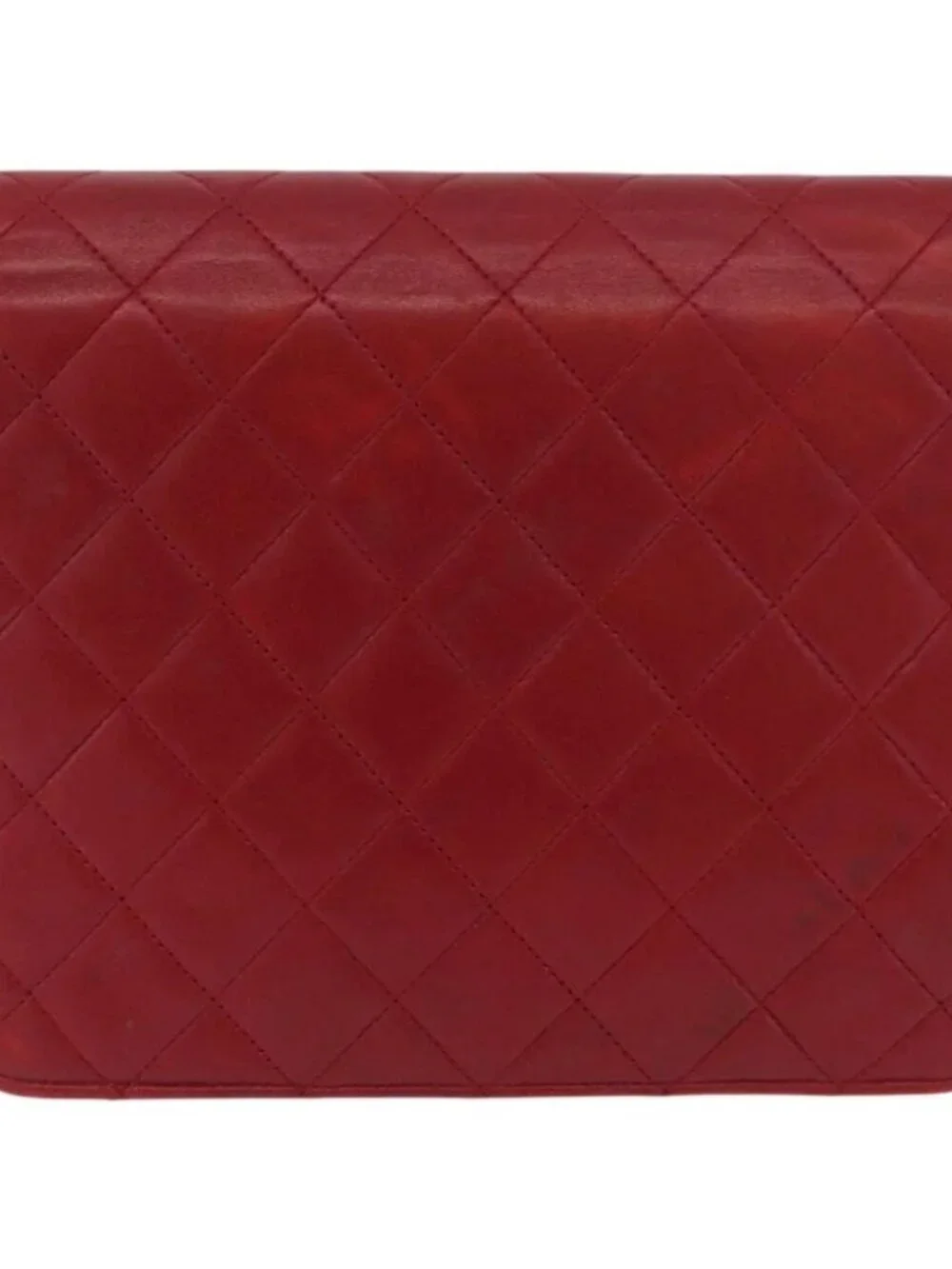 CHANEL brand	chanel color	red