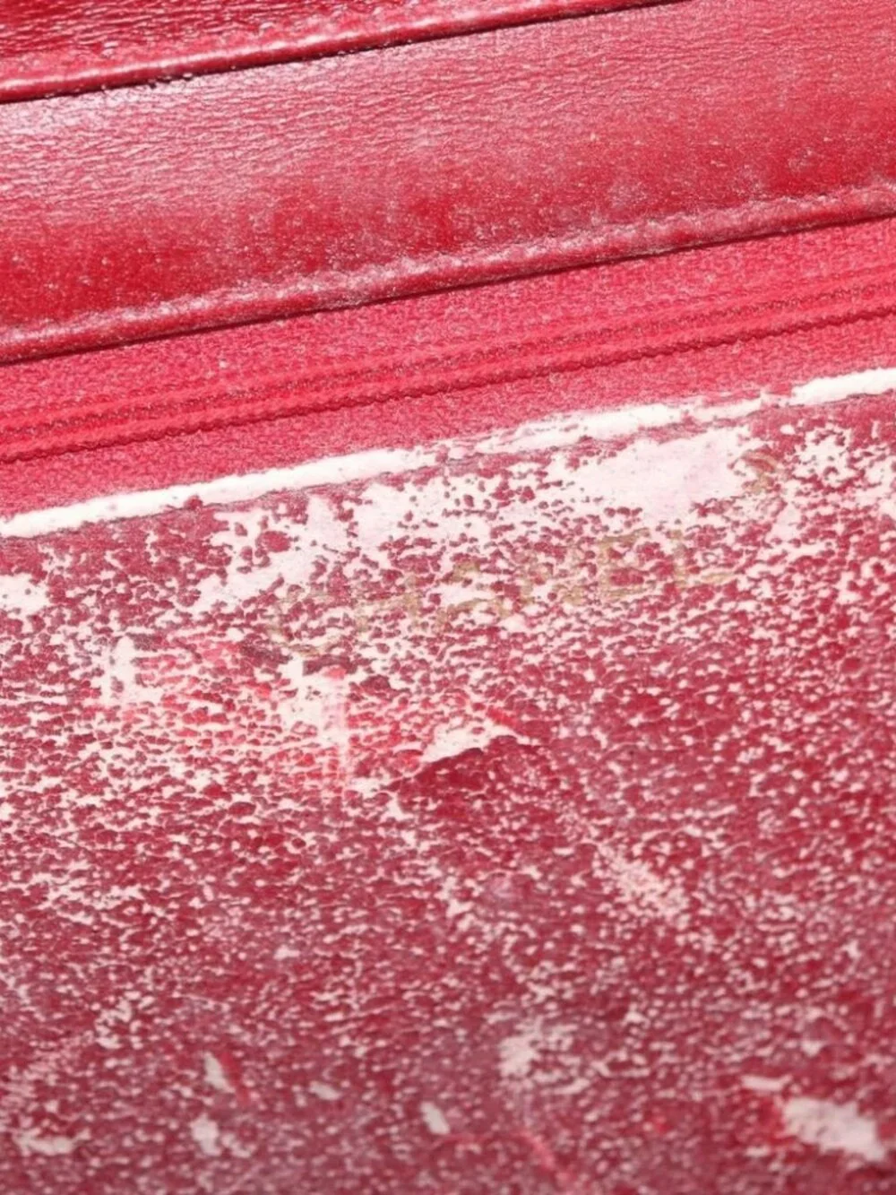 CHANEL brand	chanel color	red