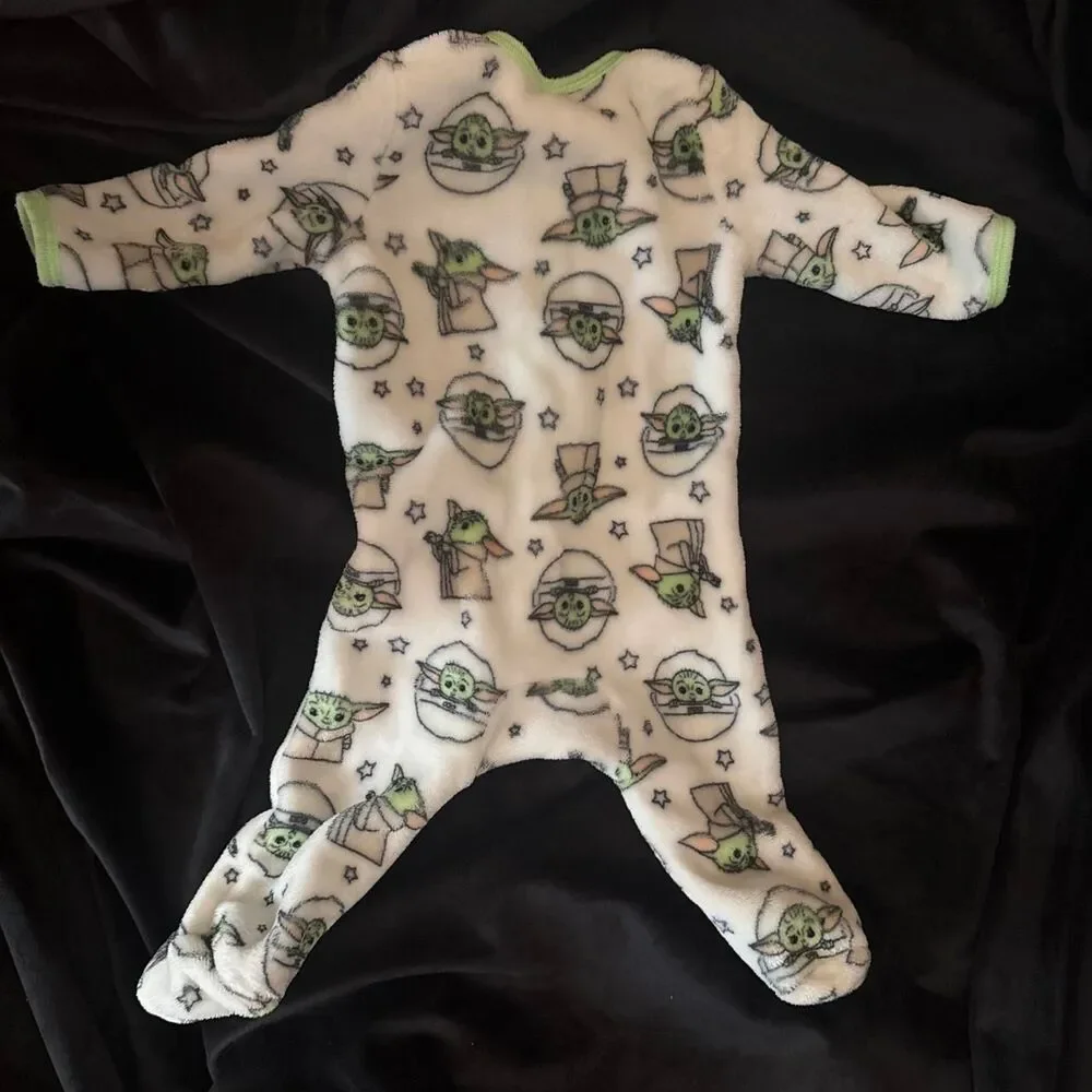 Star Wars onesie baby repeating