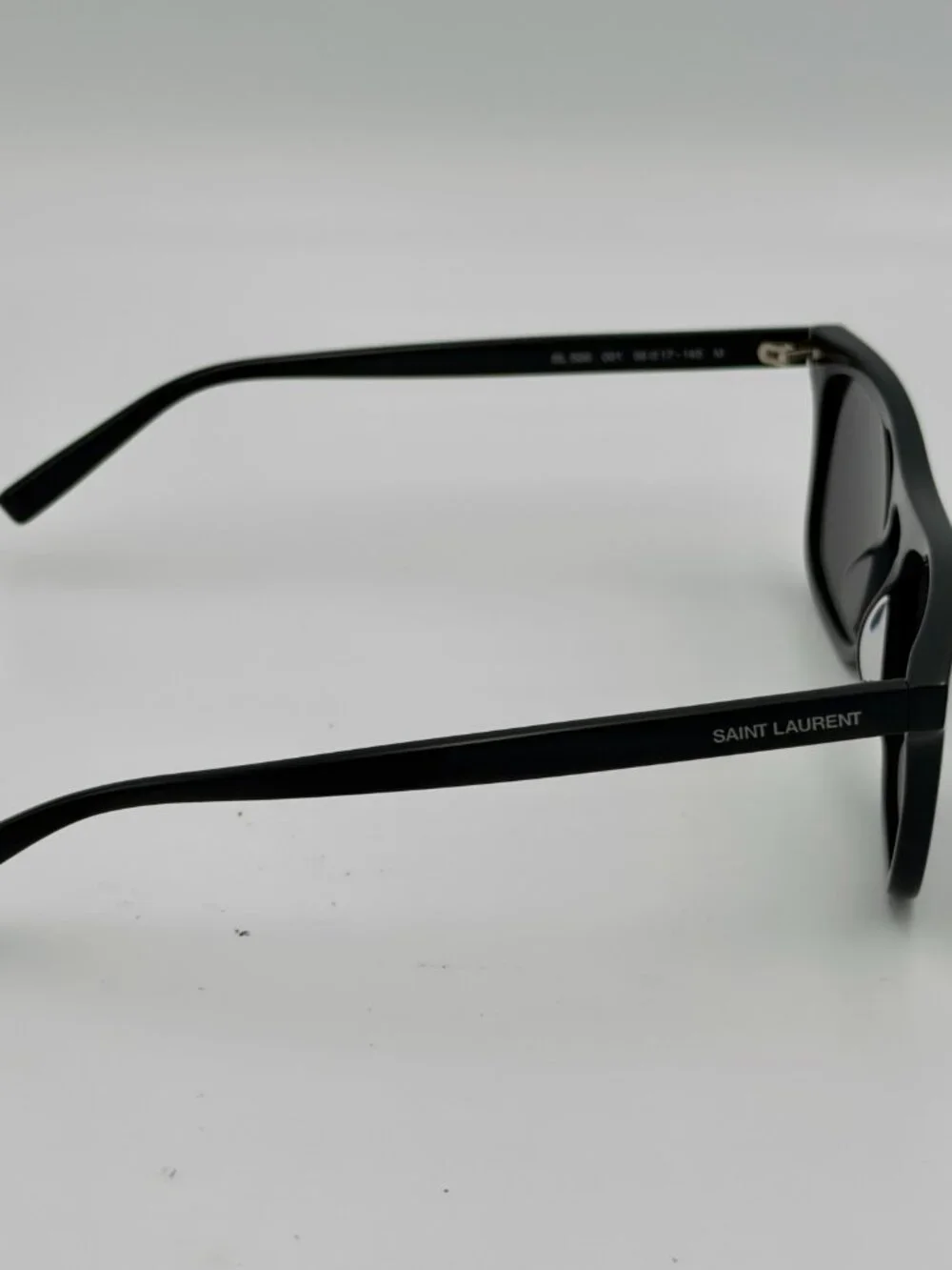 Yves Saint Laurent saint laurent