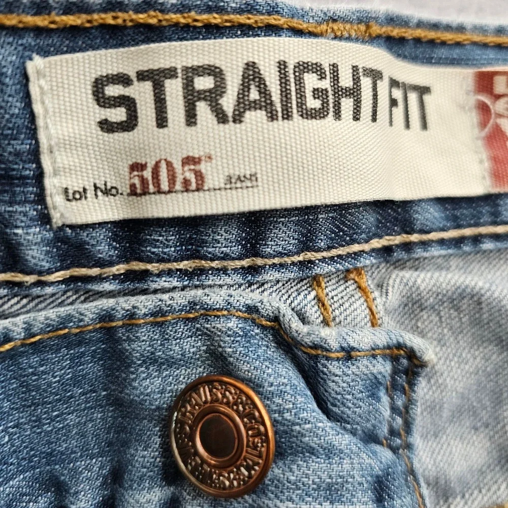 Levis button outdoor
