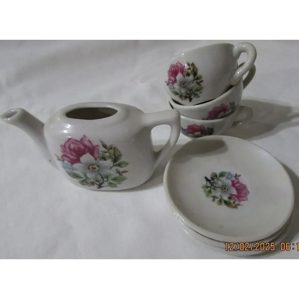 Child's tea set Vintage Japan 7 piece set miniature teapot red roses