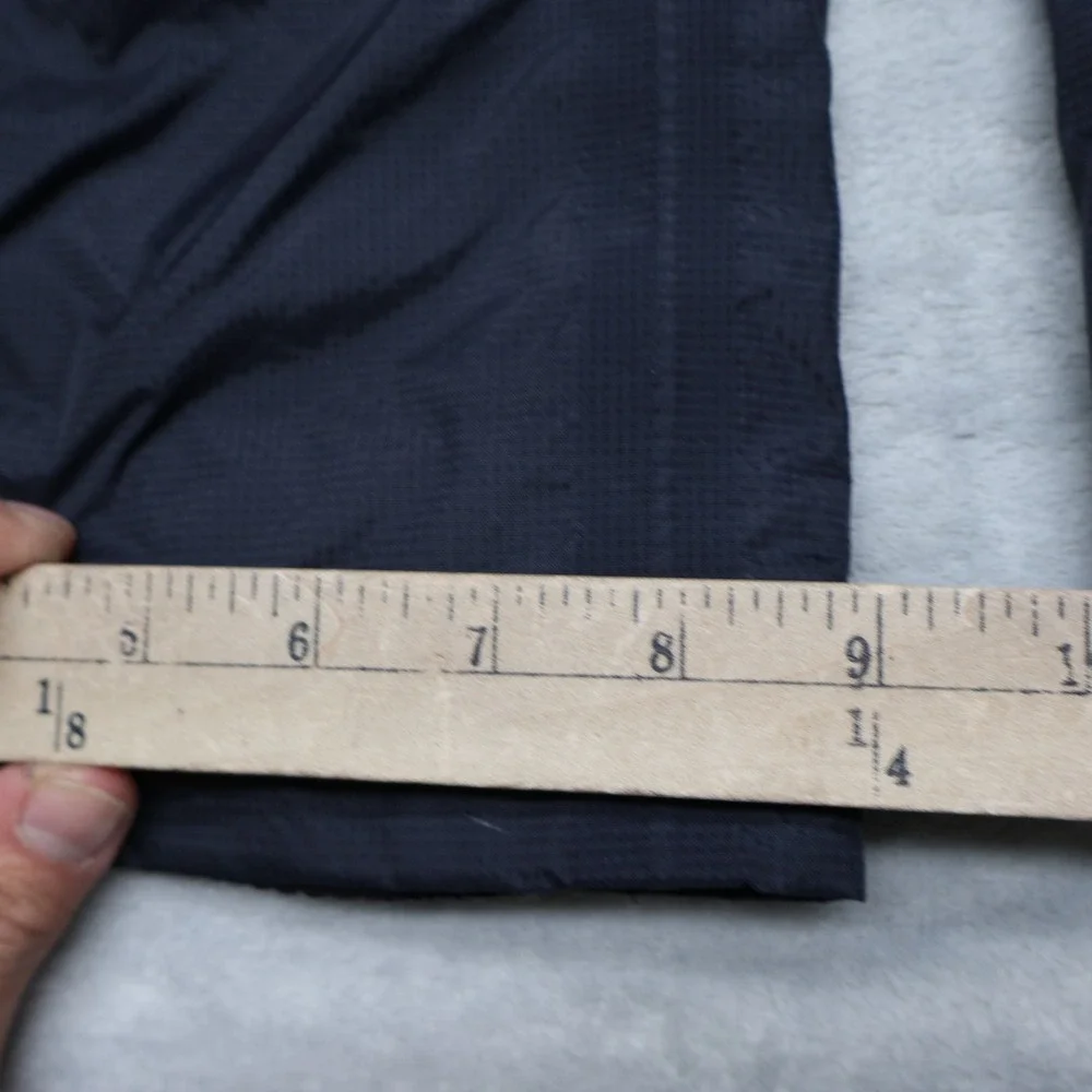 The North Face handling feature includes