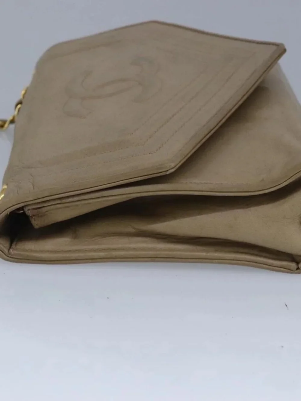 CHANEL brand	chanel color	beige