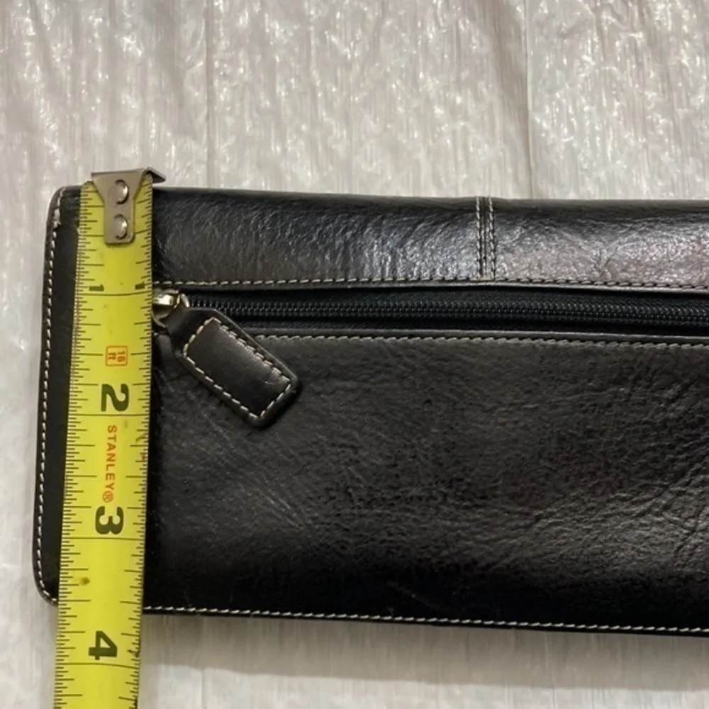 Tusk black leather wallet