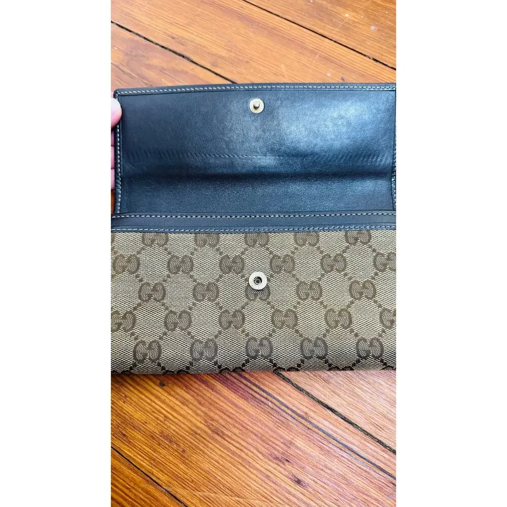 Gucci card brown
