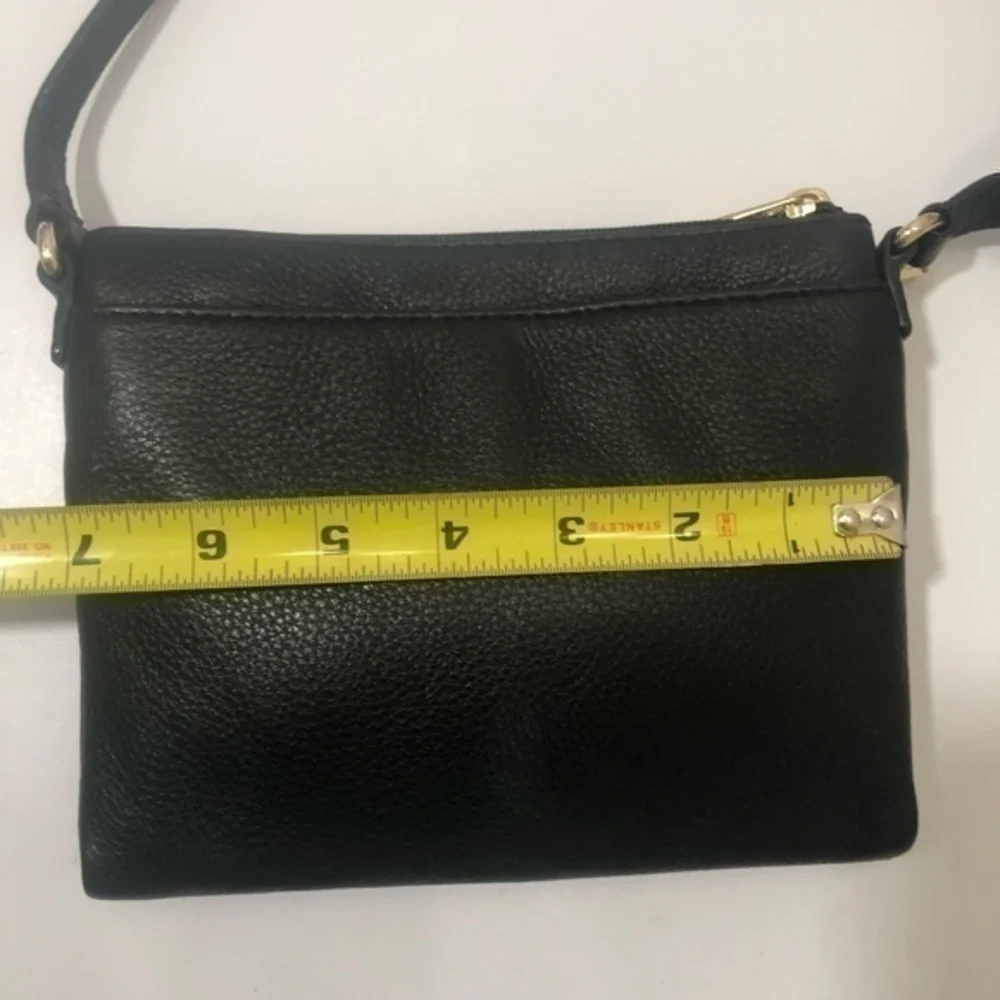 Michael Kors scratches logo