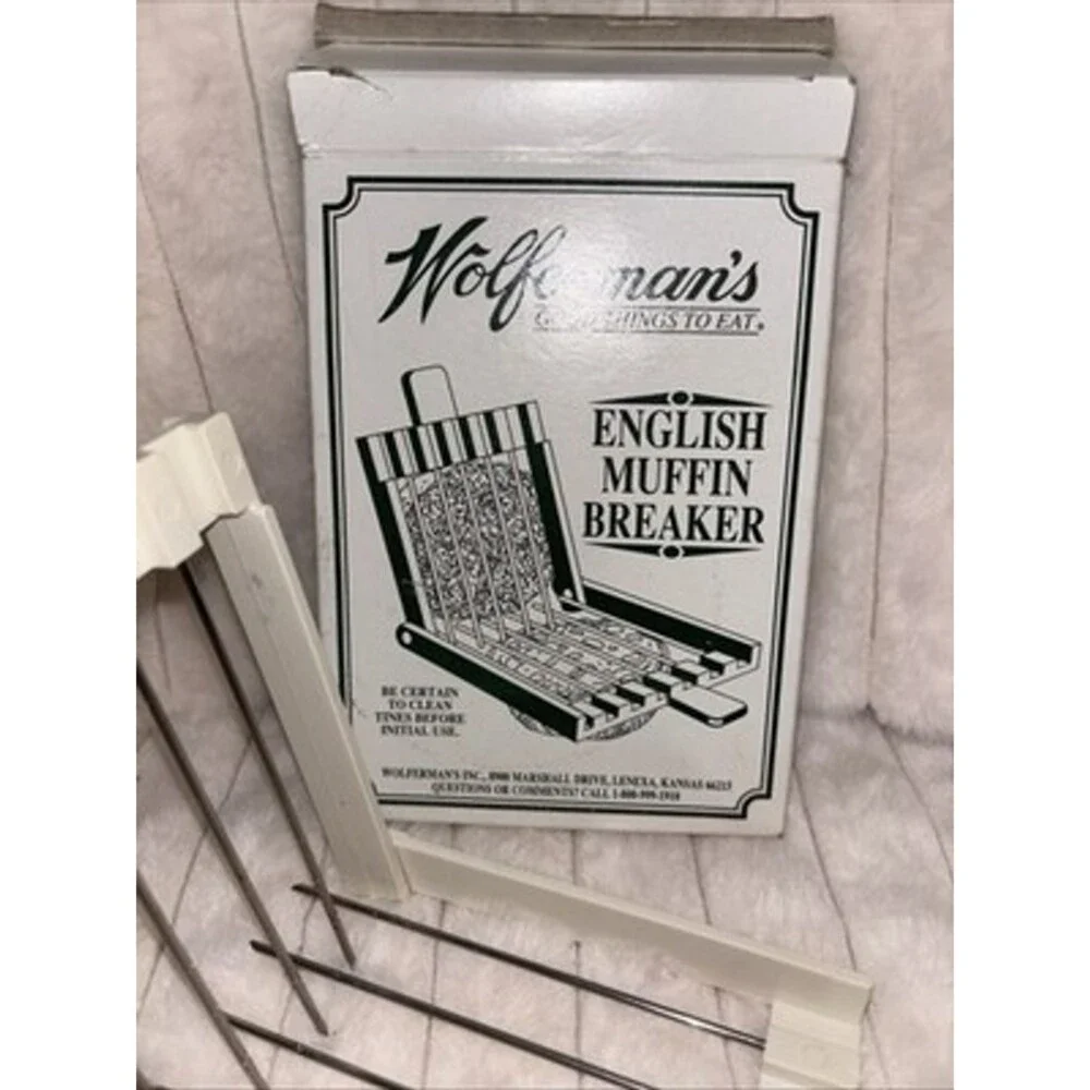 Vintage Wolferman's English Muffin Breaker, New in Box