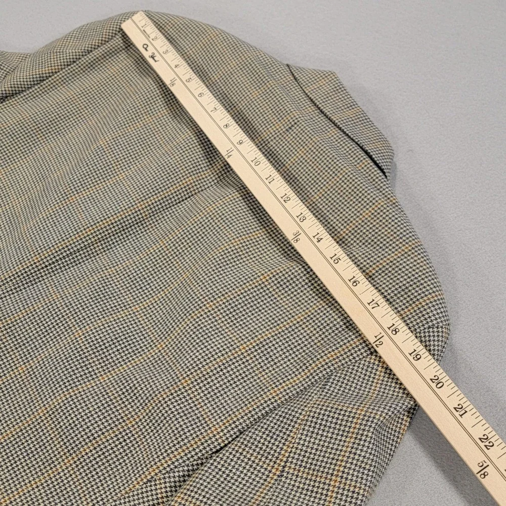 Bruce Julian Clothier heritage business silhouette