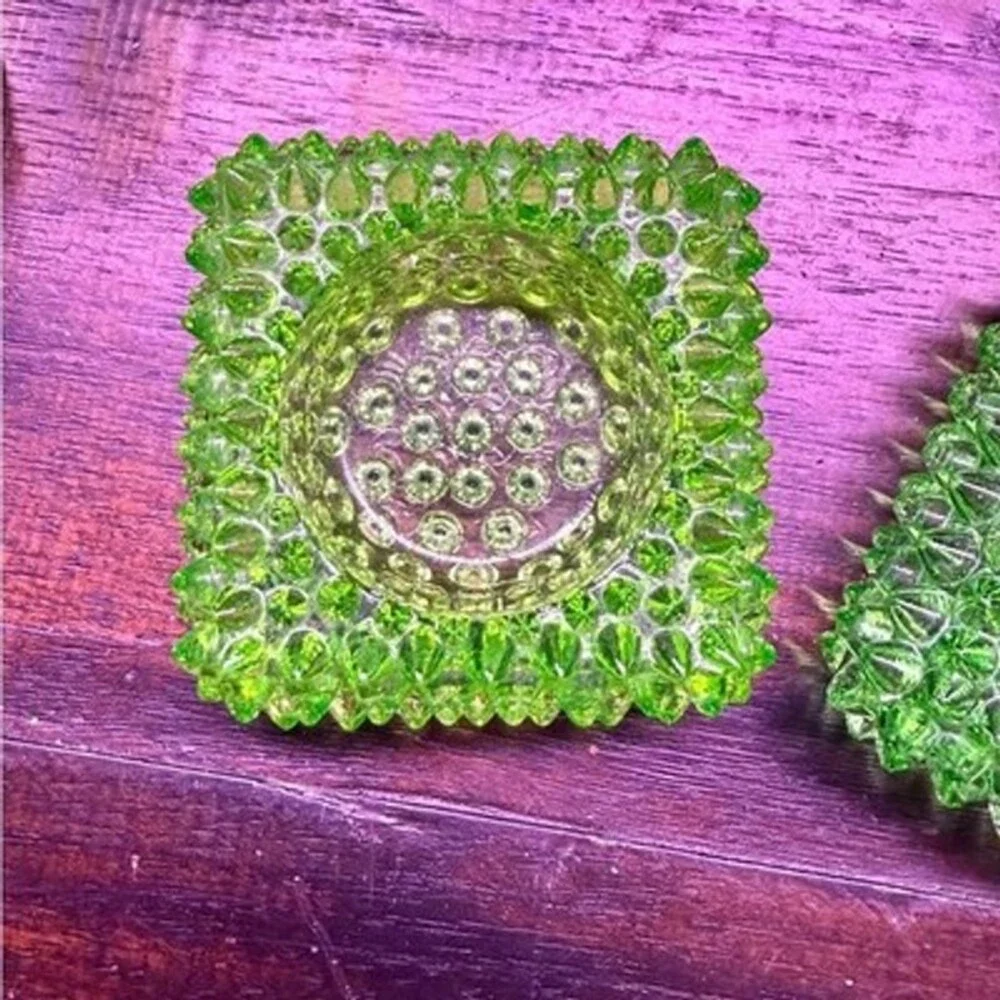 null fenton hobnail