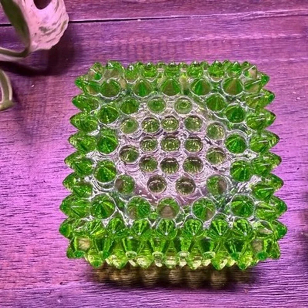 null fenton hobnail