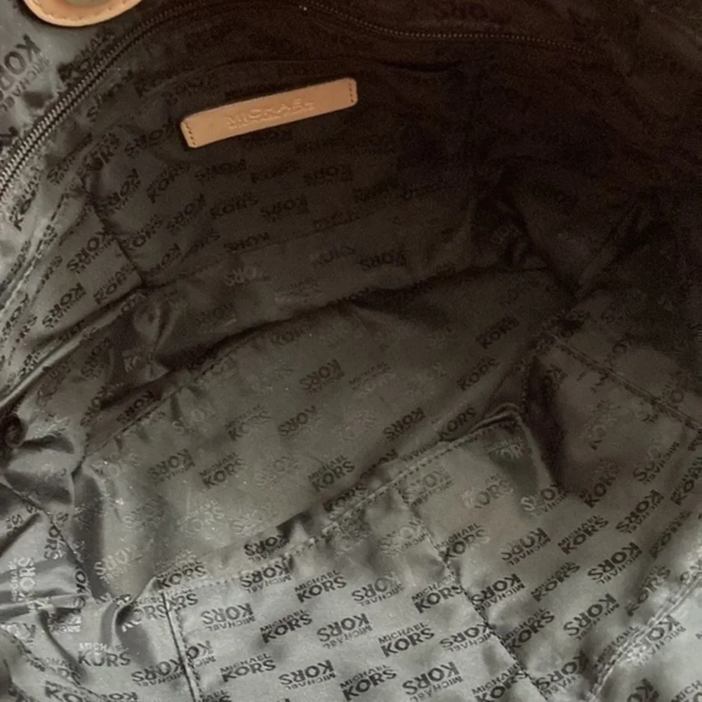 Michael kors black leather tote bag