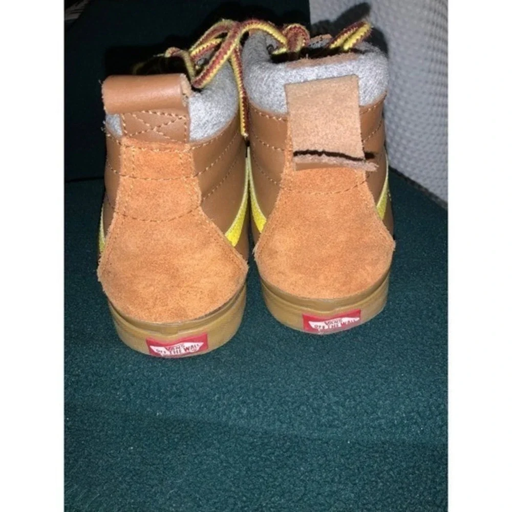 Vans Sk8 Hi MTE Brown Suede Yellow Stripe Lace Up‎ High Top Mens Shoes