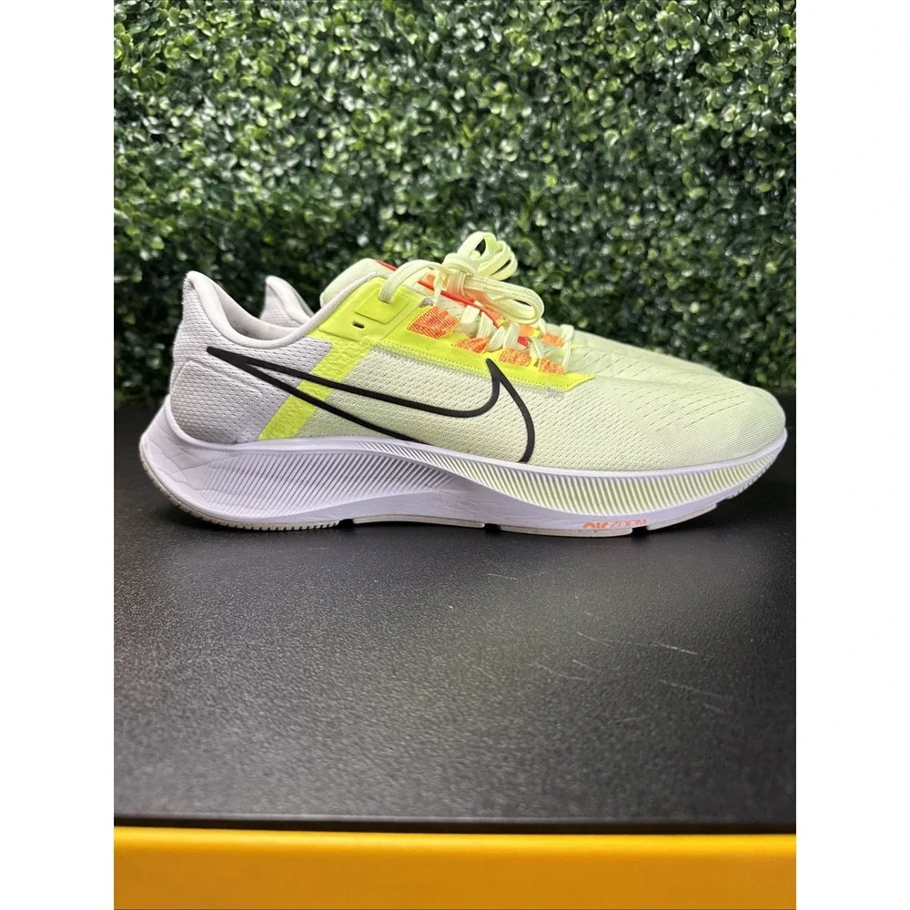 Nike Air Zoom Pegasus 38 Running Shoes Men's Size 13 Barely Volt Yellow Athletic