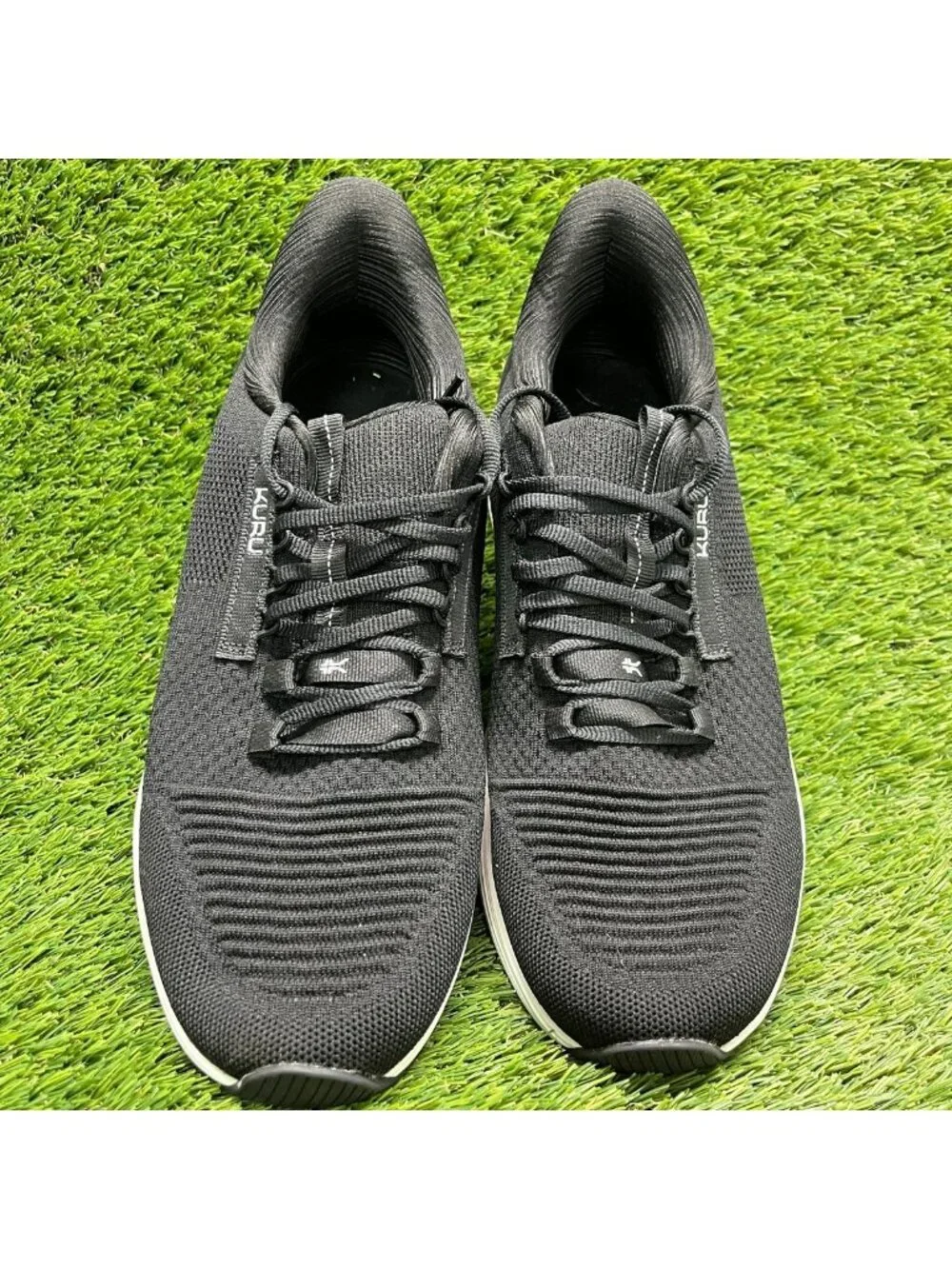 Kuru Atom 2 Mens Size 10.5 Black White Athletic Running Walking Shoes Sneakers