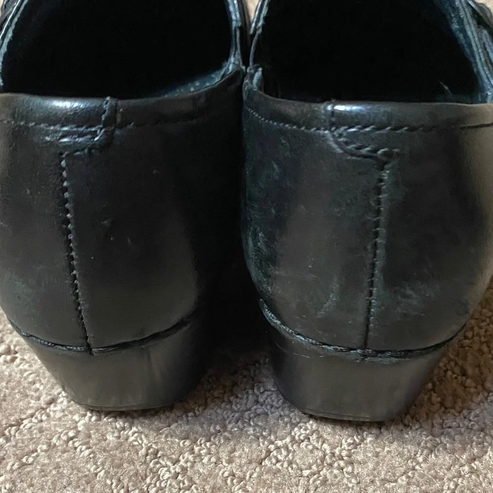 Dansko Black Leather Slip-On Size 36 (6) Loafers with Buckle Accent Clogs