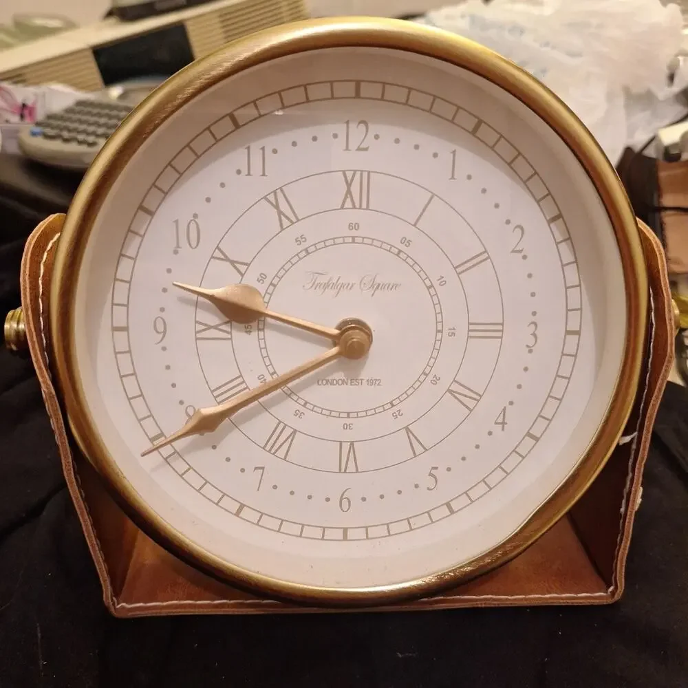 Vintage Trafalgar Square Roman Numeral Gold Tone Clock Leather Stand