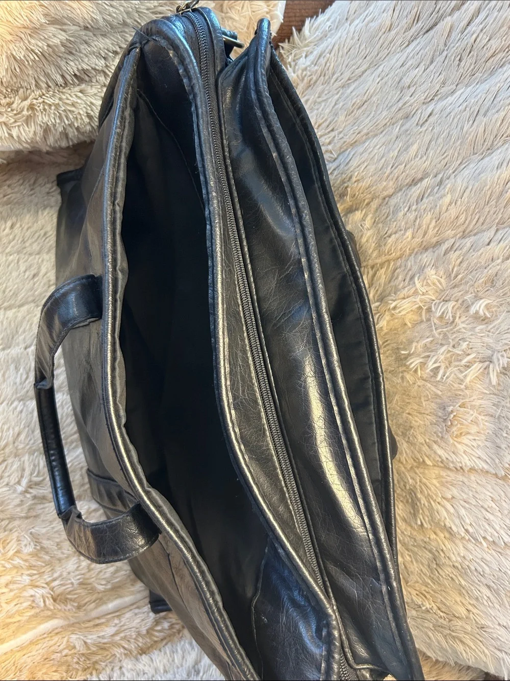 Monarch Luggage Co, black pleather satchel/ briefcase w/ lots of storage