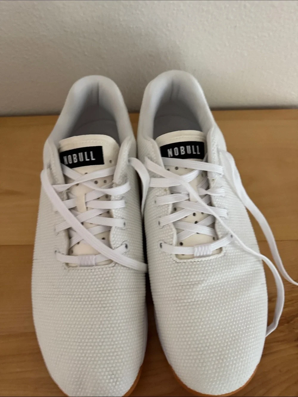 NOBULL lace up gum