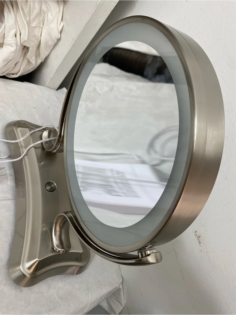 Zadro bright led